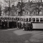 Elf nieuwe bussen op de Heuvel in 1947 vooor de stadsdienst in Tilburg, nu van de BBA.    