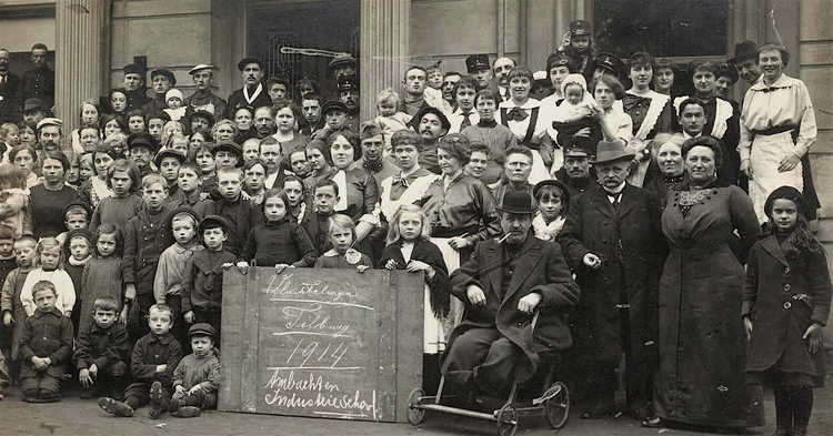 'Vluchtelingen Tilburg 1914 Ambacht en Industrieschool'