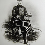 Motorcoureur en latere garagehouder Frans Bogaers, geboren in 1877